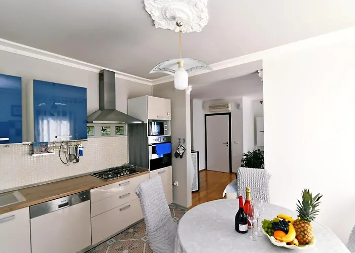 Susanj * Οπατία