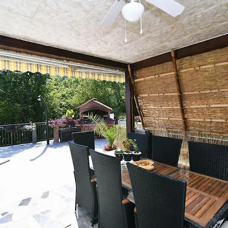 Susanj Апартаменты *